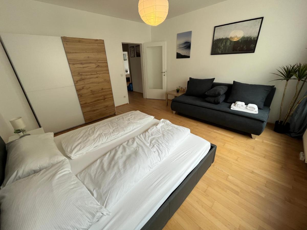 Apartamento Cool Schonbrunn Apt 2Br Viena Exterior foto