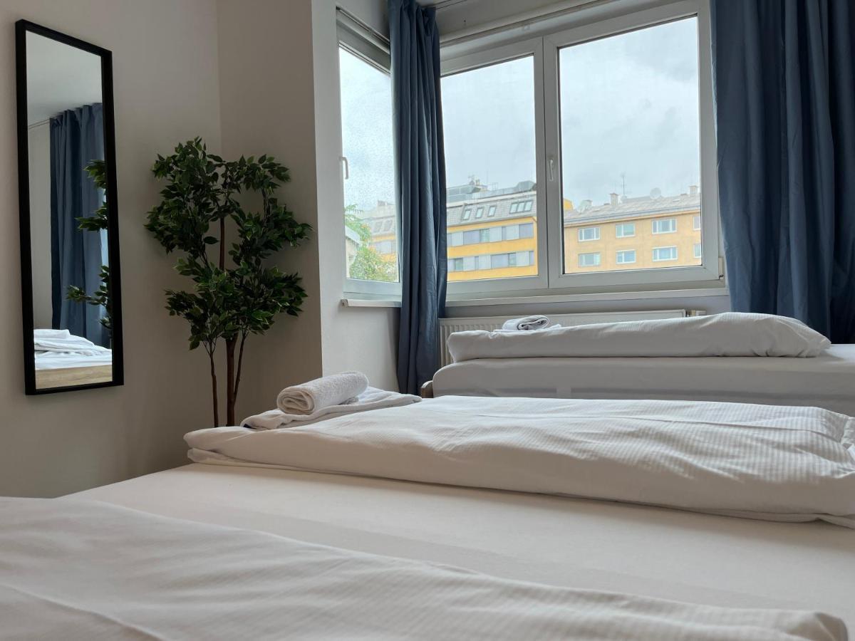 Apartamento Cool Schonbrunn Apt 2Br Viena Exterior foto