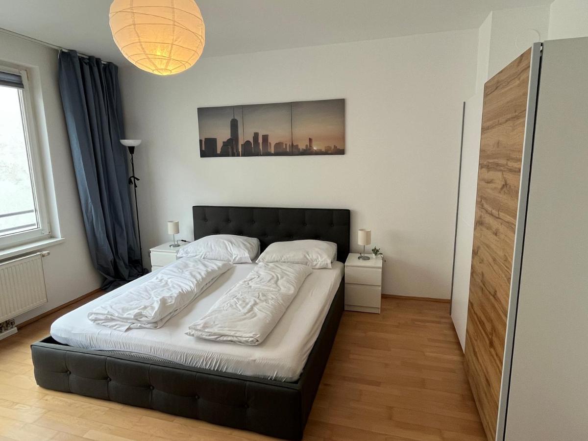 Apartamento Cool Schonbrunn Apt 2Br Viena Exterior foto